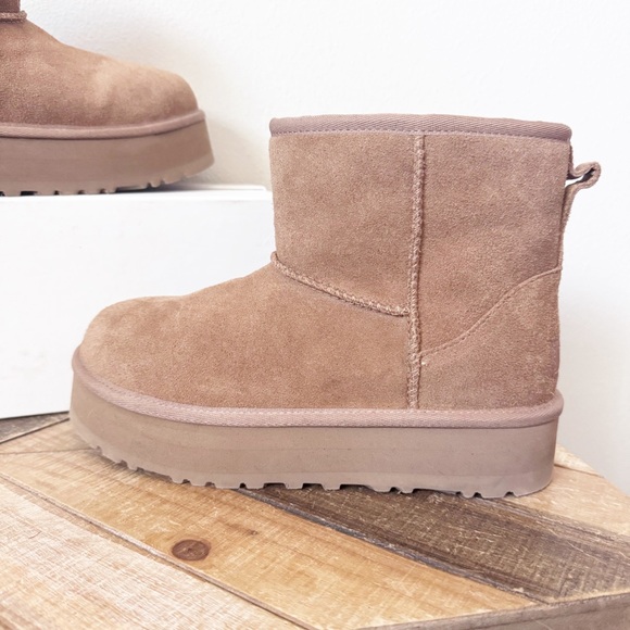 UGG Classic Mini Tan Platform Ankle Boots - Picture 6 of 12
